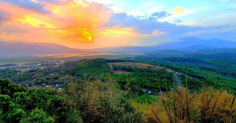 Lanjutkan Petualanganmu ke Semarang dan Temukan Pesona Sejarah di 5 Lokasi Indah